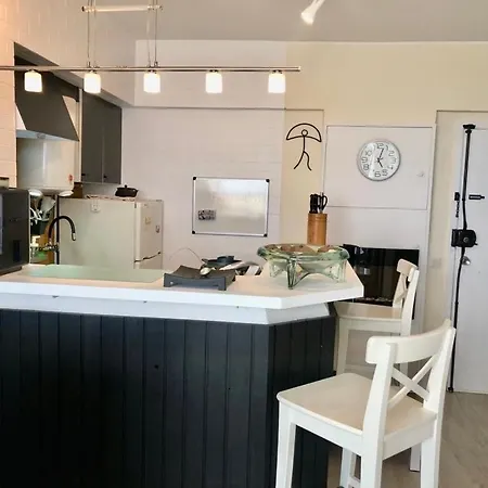 Beachfront 8th Floor-free Parking-surfing & Naturism Apartment