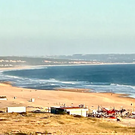 Beachfront 8th Floor-free Parking-surfing & Naturism Costa da Caparica
